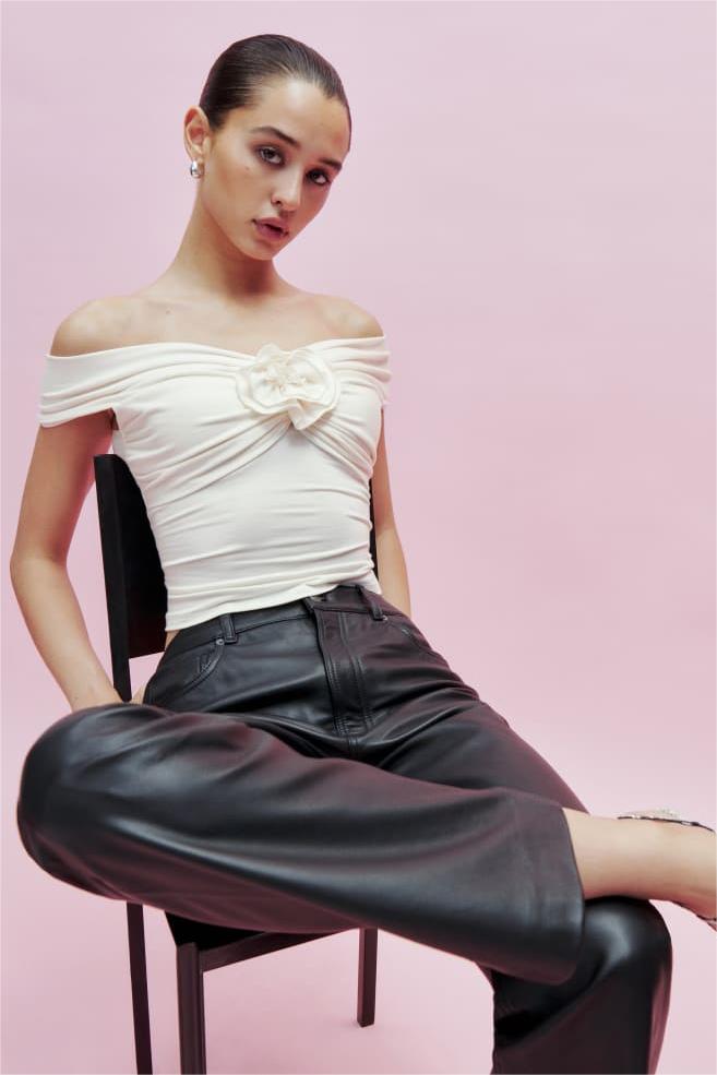 Elegantly Styled Top for Everyday Wear
