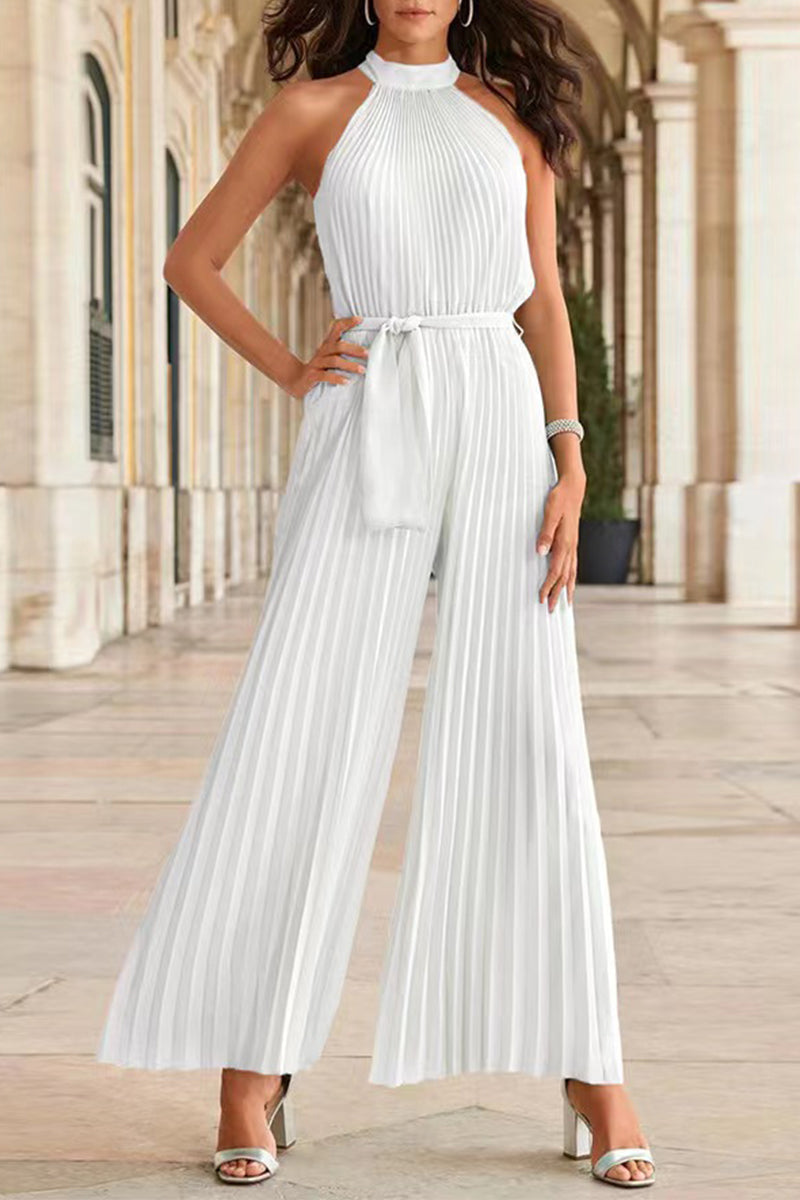 Sophisticated Garment with a Clean Classic Look