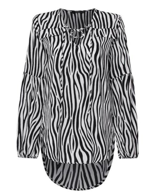 Effortlessly Elegant Top with a Timeless Design