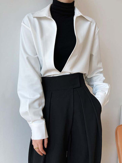 Classic Vintage Blouse with a Flattering Fit