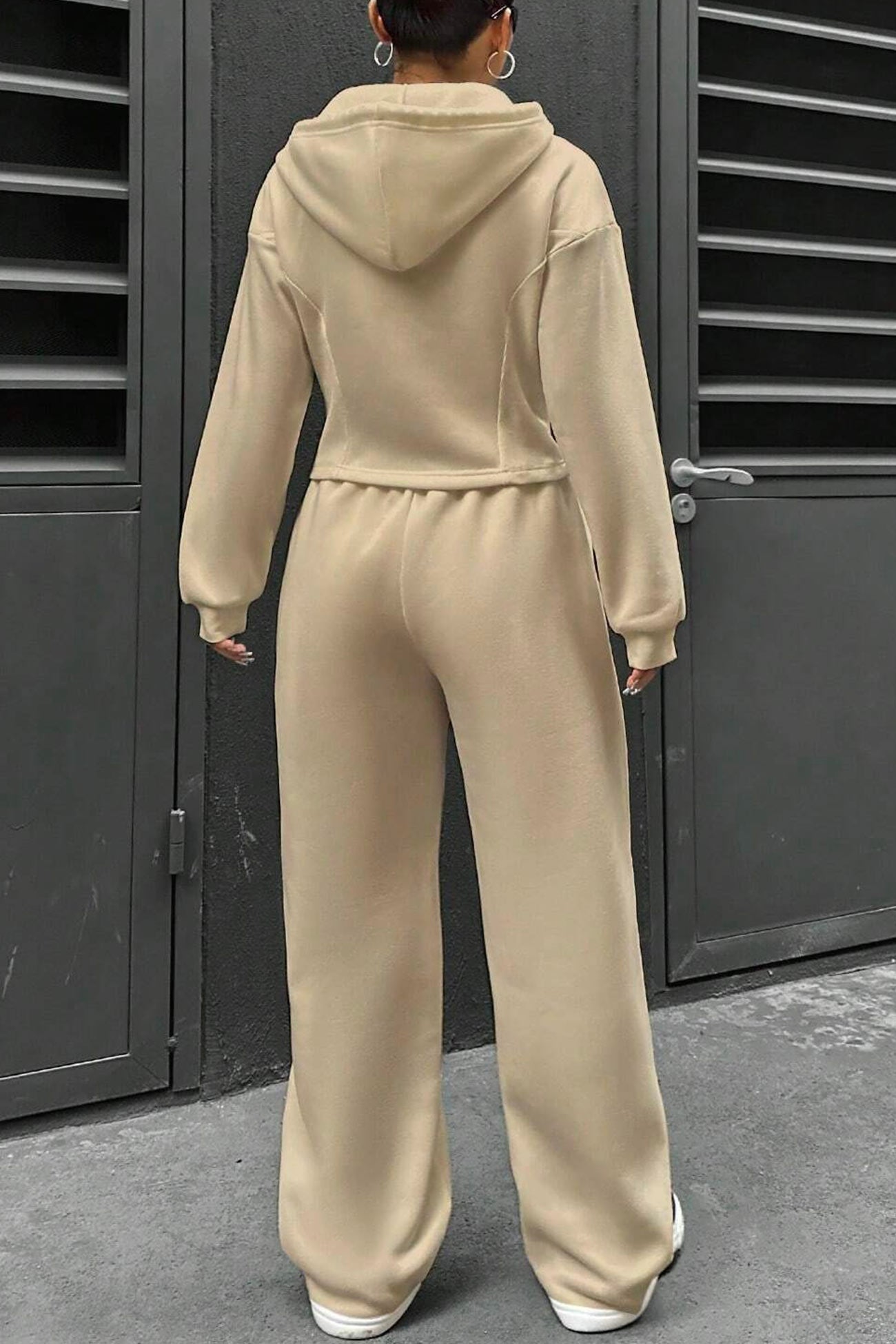 Beautifully Finished Pants in a Timeless Design