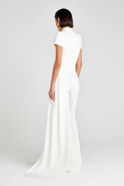 Gracefully Styled Pants for Any Occasion