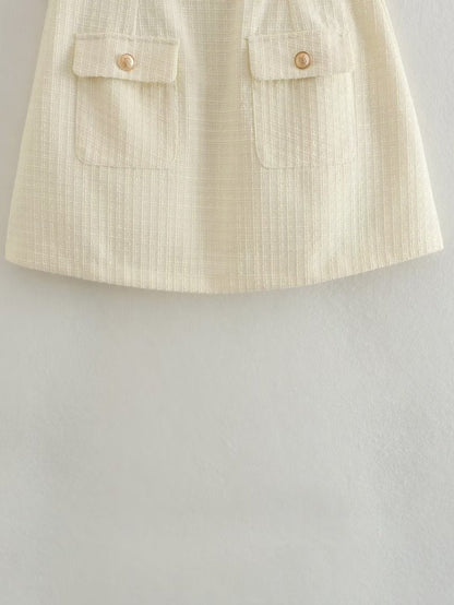 Classic Vintage Coat with a Flattering Fit