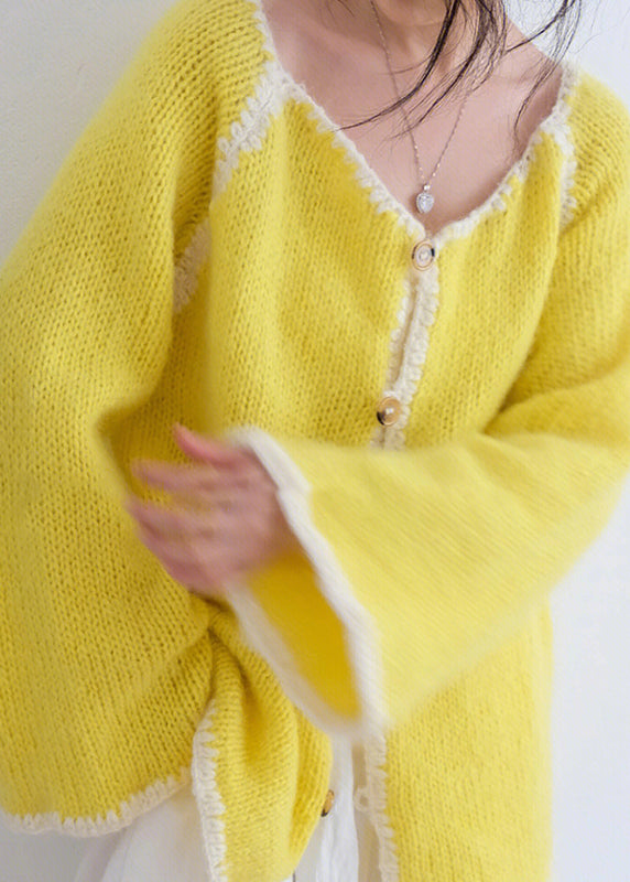 Well Tailored Cardigan with a Graceful Silhouette