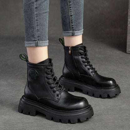 Polished Boots with an Effortless Classic Look