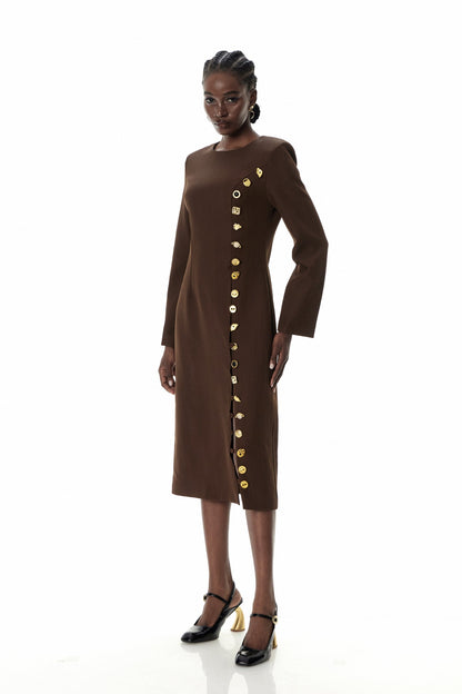 Well Tailored Dress with a Graceful Silhouette