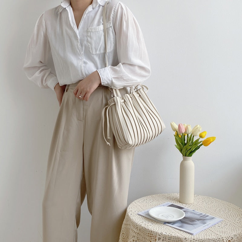 Well Tailored Bag with a Graceful Silhouette