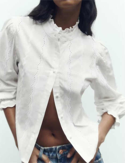 Beautifully Finished Shirt in a Timeless Design