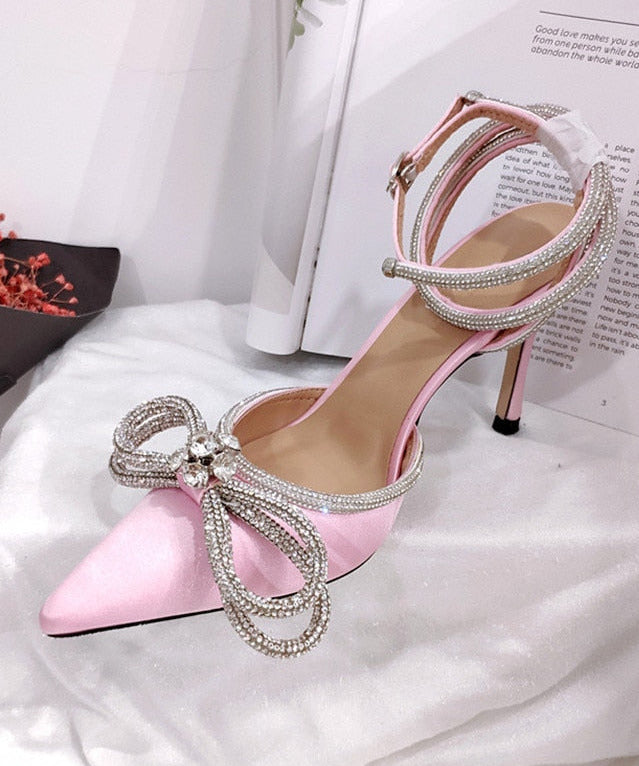 Classic Vintage Heels with a Flattering Fit