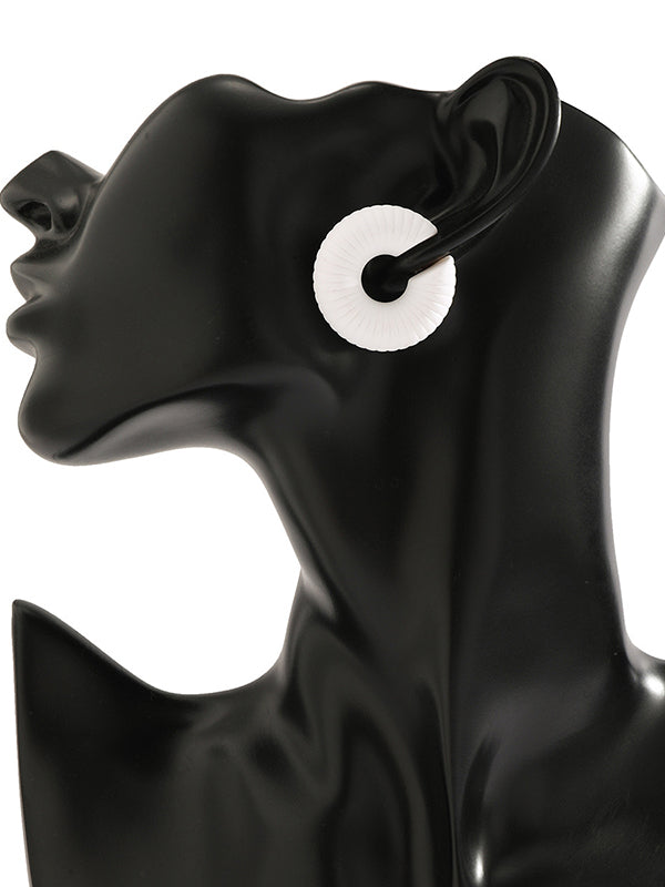 Gracefully Styled Garment for Any Occasion