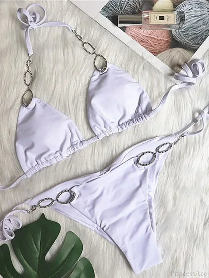 Beautifully Finished Bikini in a Timeless Design
