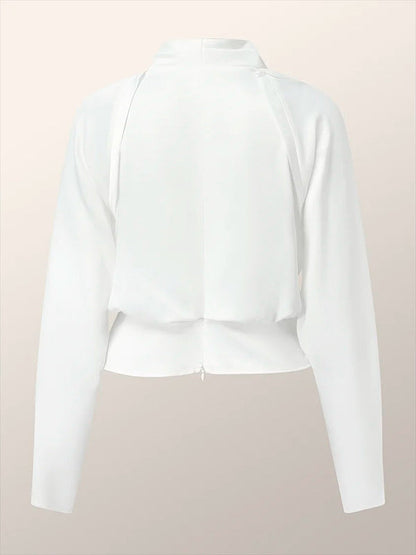 Effortlessly Elegant Blouse with a Timeless Design
