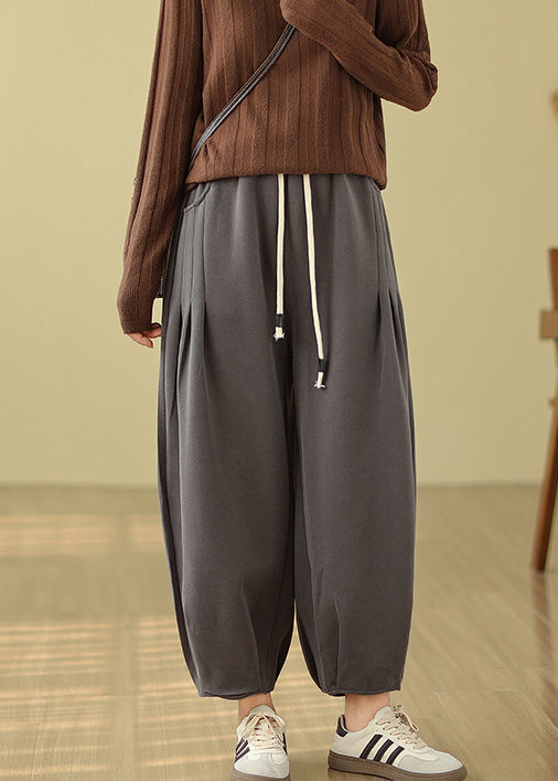 Classic Vintage Pants with a Flattering Fit