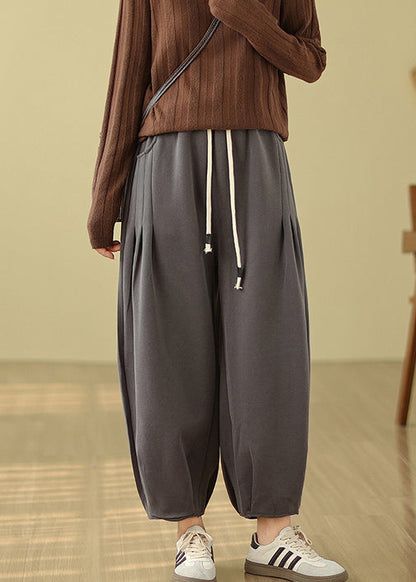 Classic Vintage Pants with a Flattering Fit