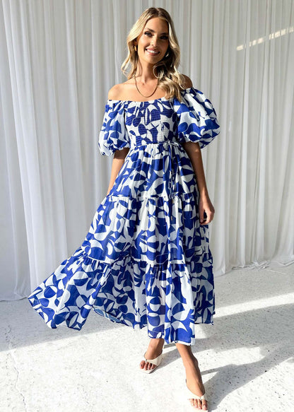 Gracefully Styled Dress for Any Occasion