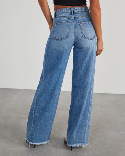 Beautifully Finished Garment in a Timeless Design