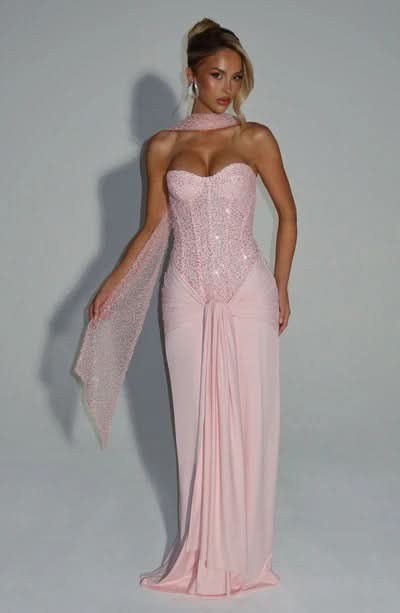A Vintage Style Dress with Delicate Timeless Details
