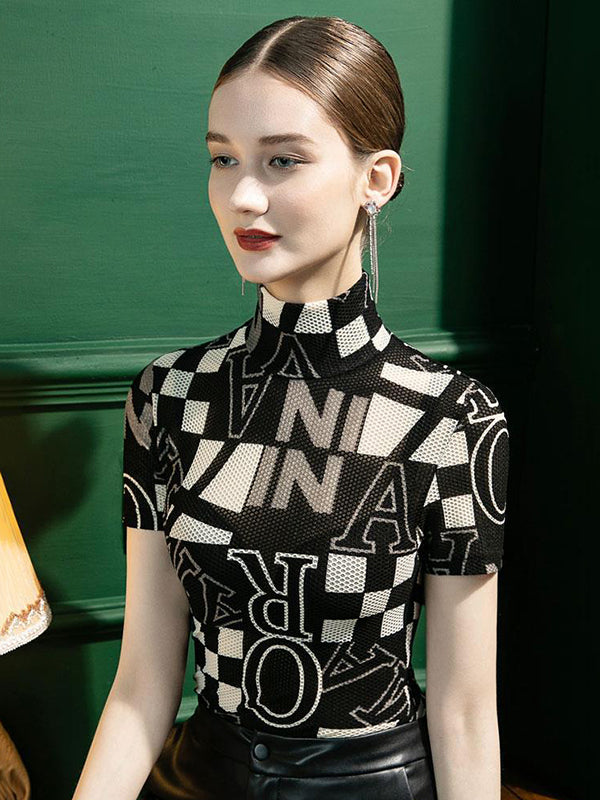 Beautifully Crafted T-Shirt in a Classic Style