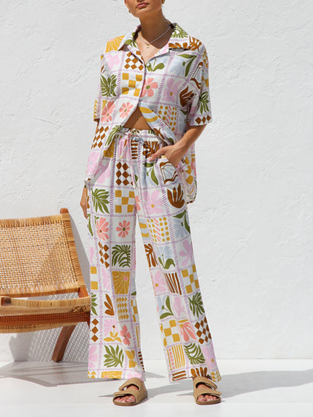 Elegantly Styled Pants for Everyday Wear