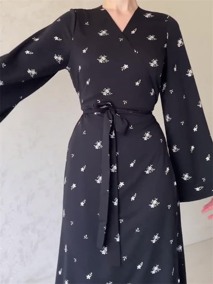Sophisticated Dress with a Clean Classic Look