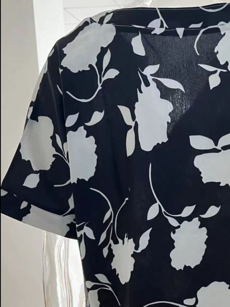 Elegantly Styled Blouse for Everyday Wear