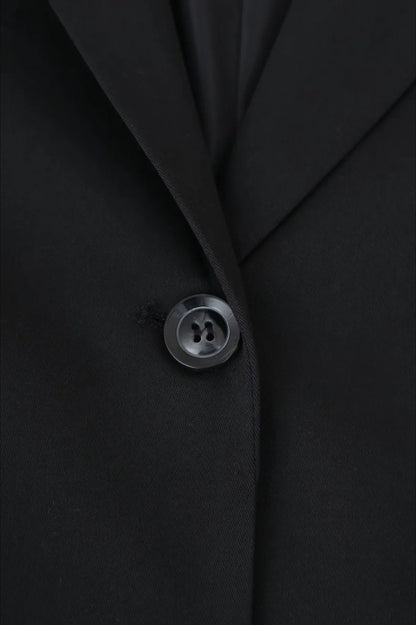 Beautifully Finished Garment in a Timeless Design
