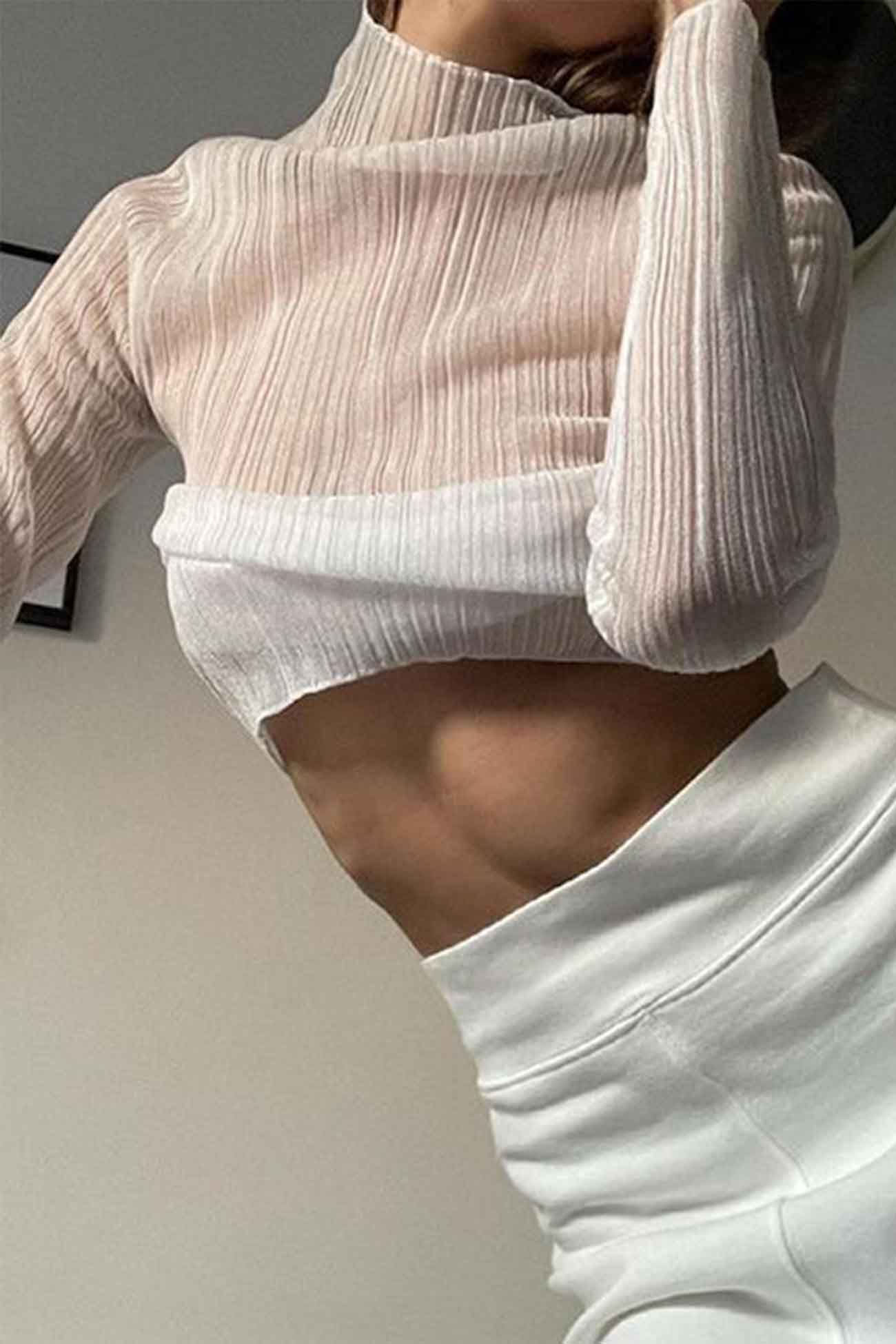 Effortlessly Elegant Top with a Timeless Design