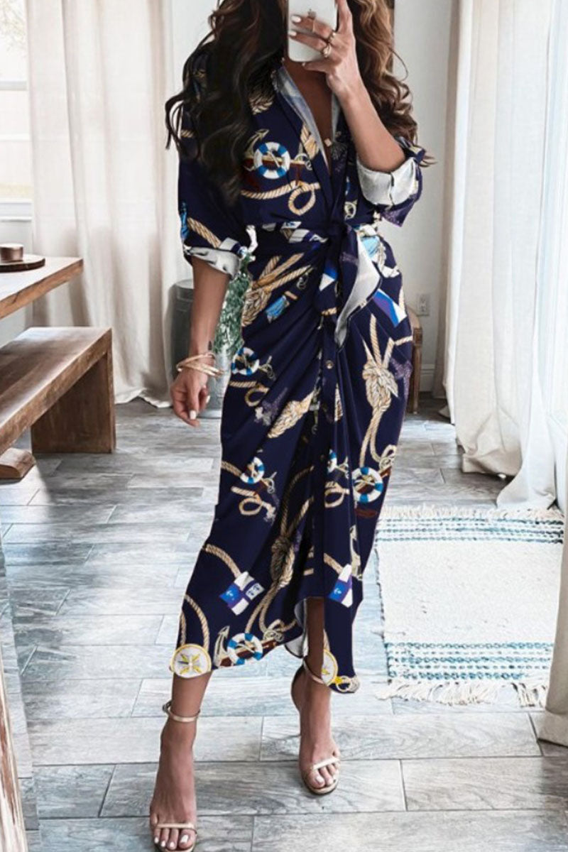 Beautifully Finished Dress in a Timeless Design