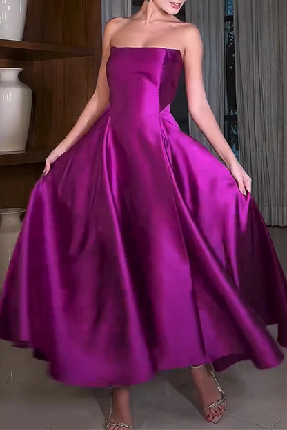 Beautifully Finished Dress in a Timeless Design