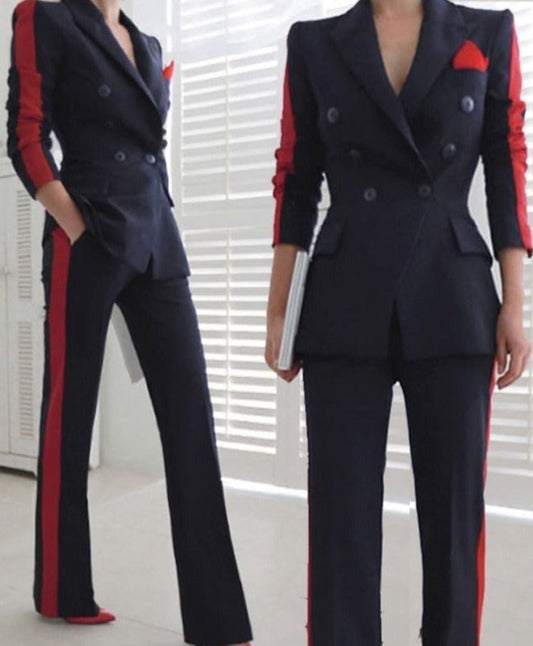 Effortlessly Elegant Pants with a Timeless Design