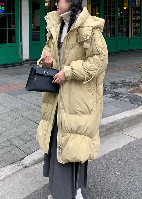 Well Tailored Coat with a Graceful Silhouette