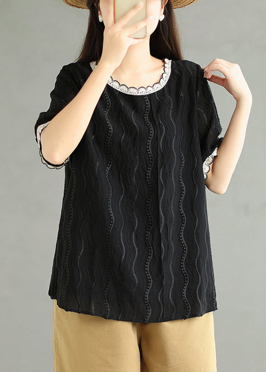 Well Tailored Top with a Graceful Silhouette