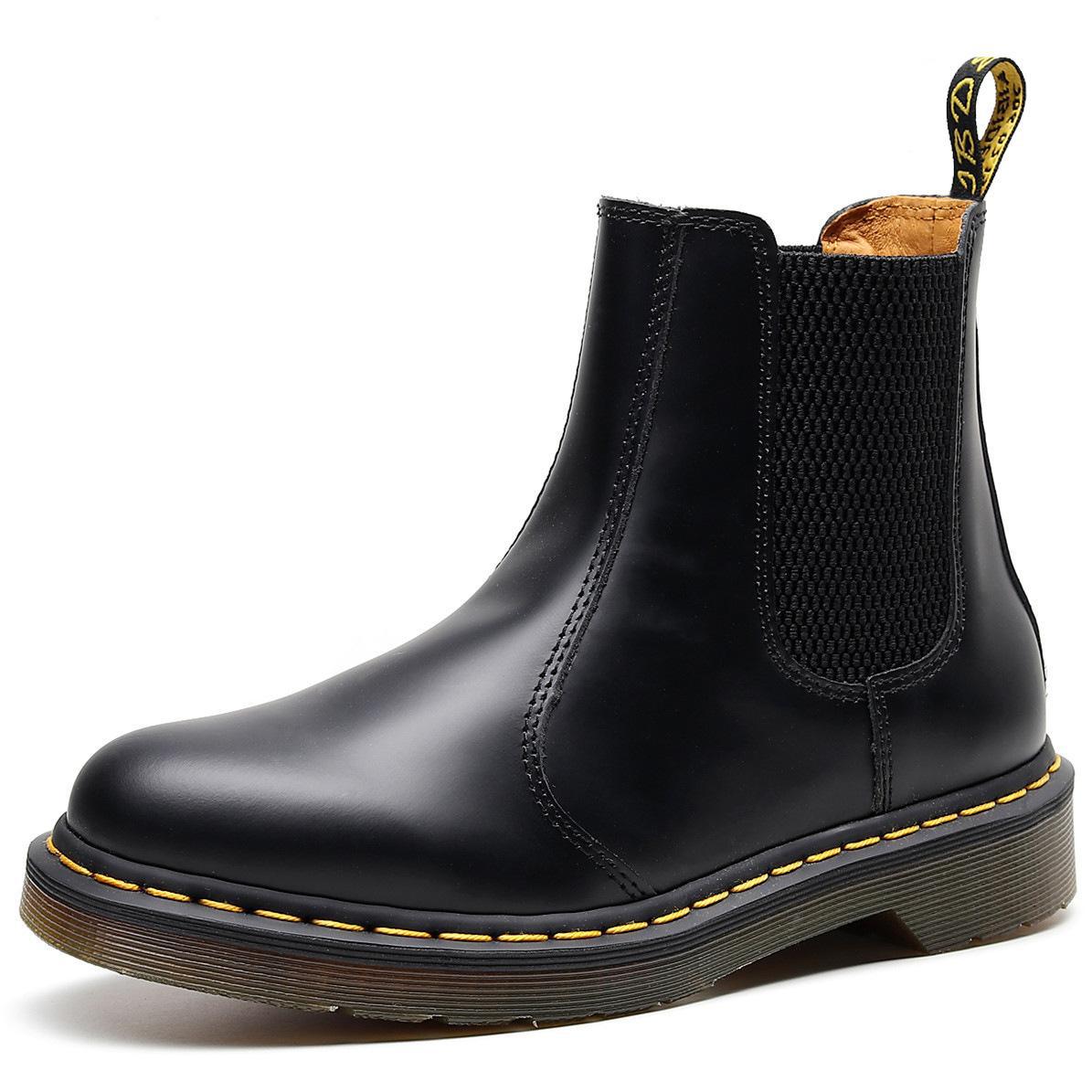 Well Tailored Boots with a Graceful Silhouette