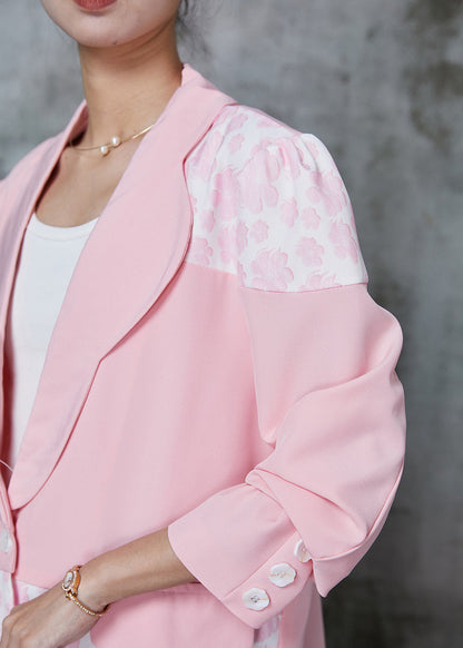 Well Tailored Coat with a Graceful Silhouette