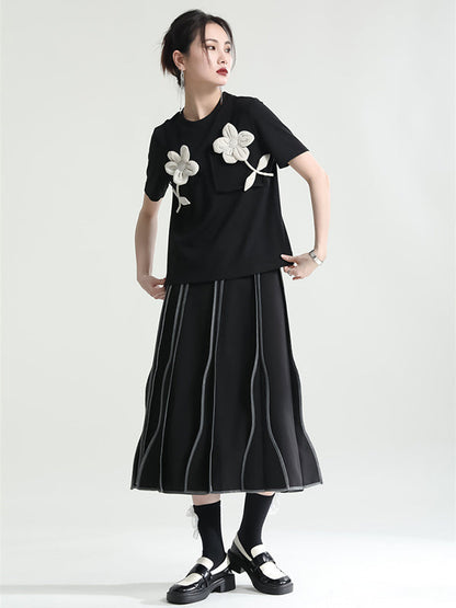Well Tailored T-Shirt with a Graceful Silhouette