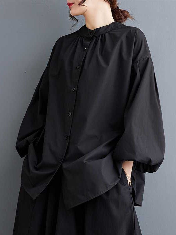 Sophisticated Blouse with a Clean Classic Look