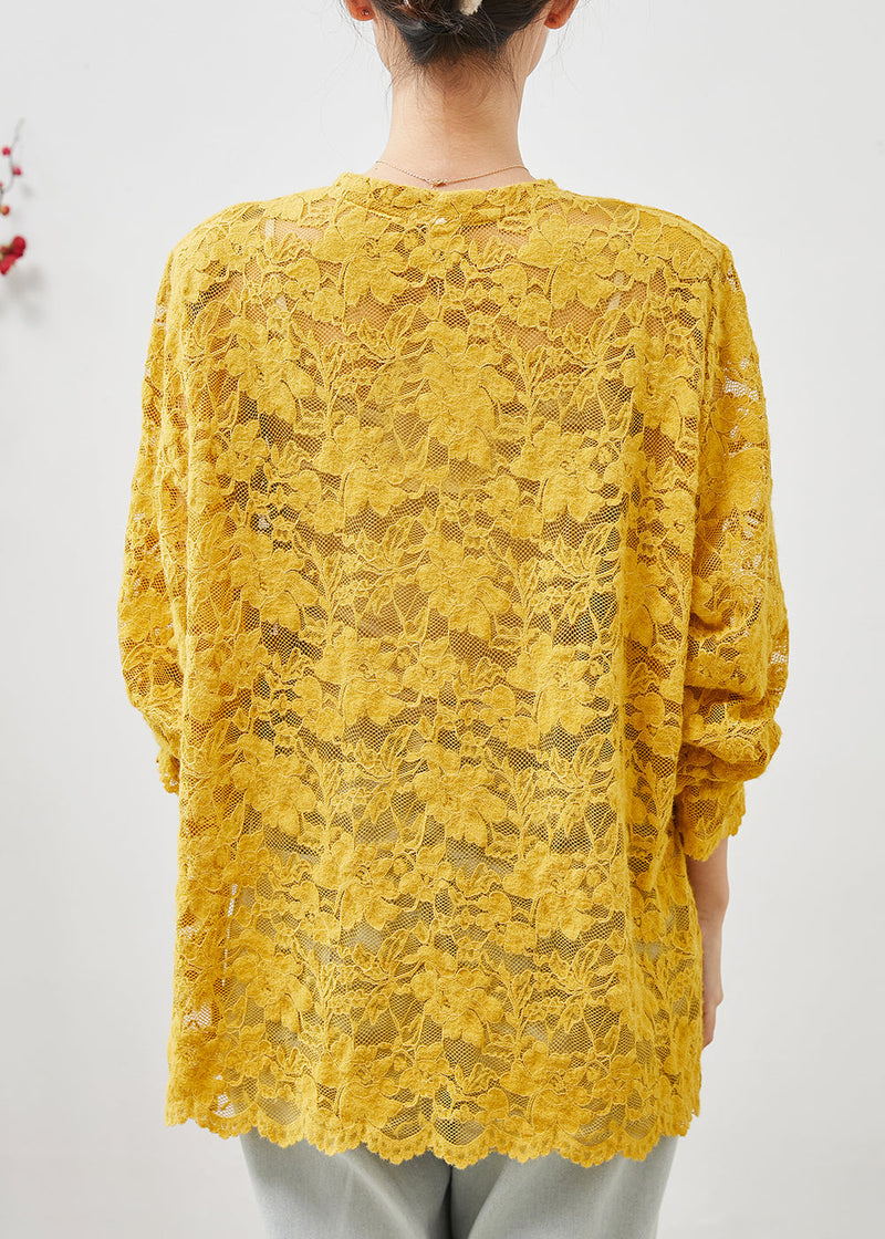 Well Tailored Top with a Graceful Silhouette