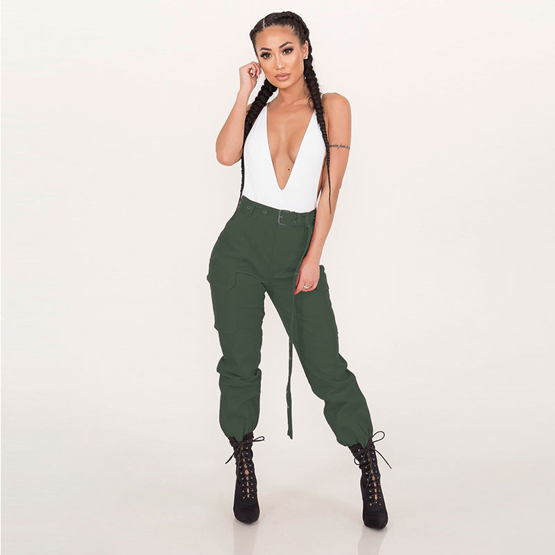 Effortlessly Elegant Trousers with a Timeless Design