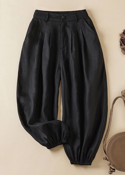 Effortlessly Elegant Pants with a Timeless Design