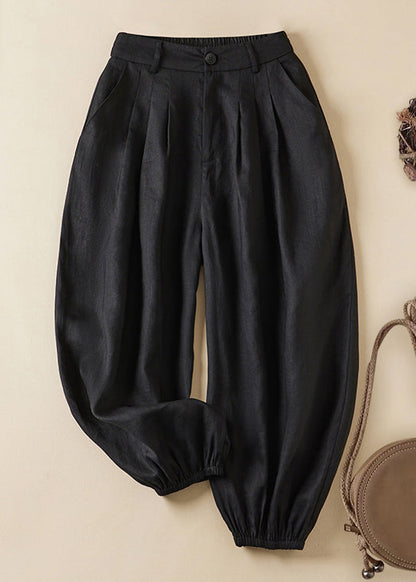Effortlessly Elegant Pants with a Timeless Design