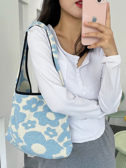 Beautifully Finished Bag in a Timeless Design
