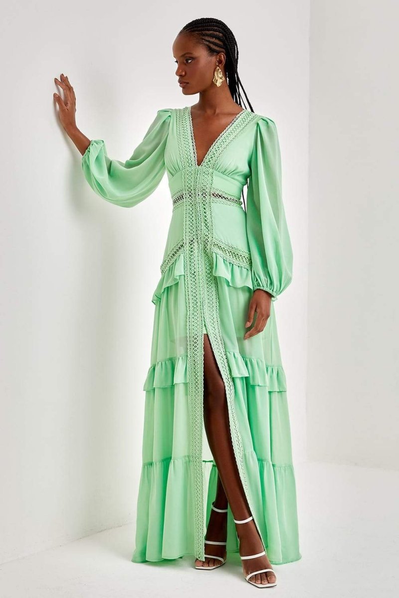Classic Vintage & Enduringly Stylish Dress