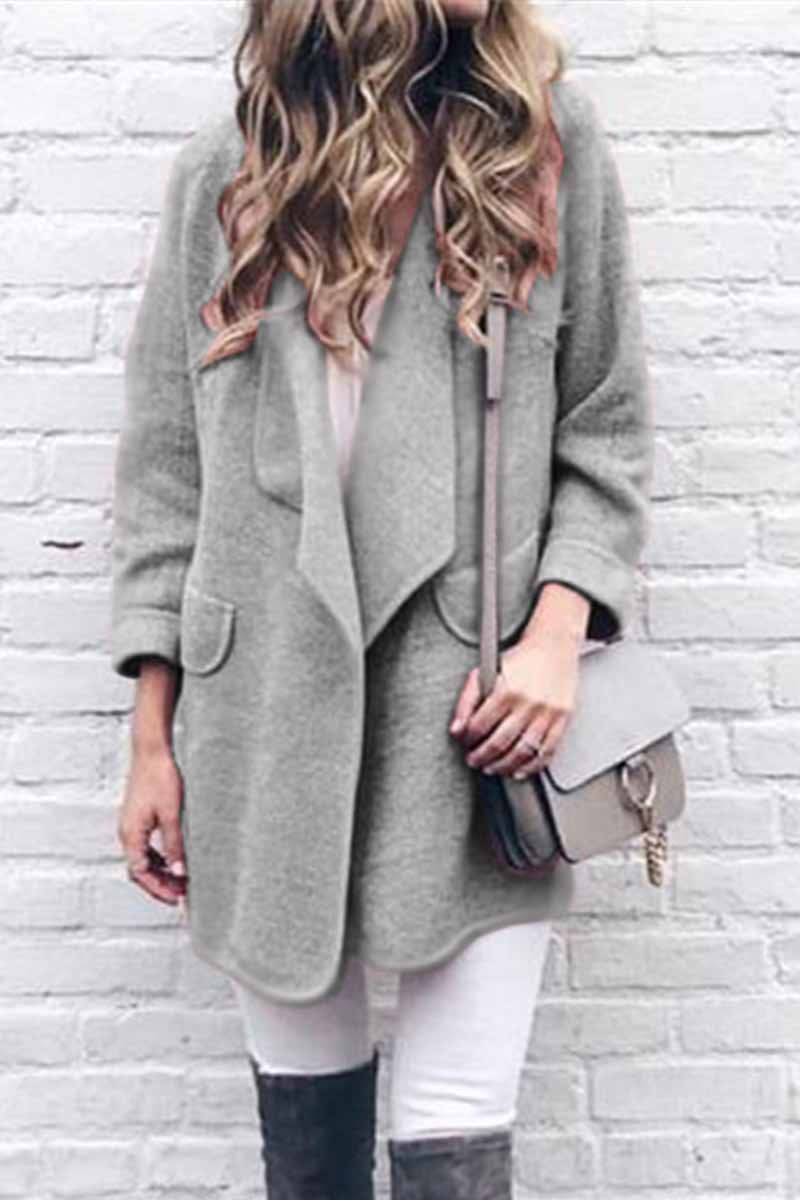 Gracefully Styled Coat for Any Occasion