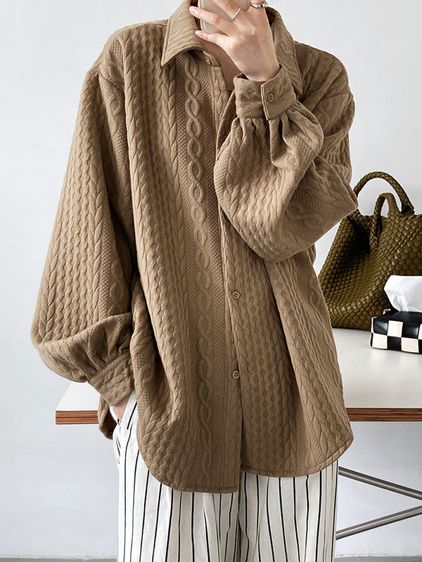 Sophisticated Blouse with a Clean Classic Look