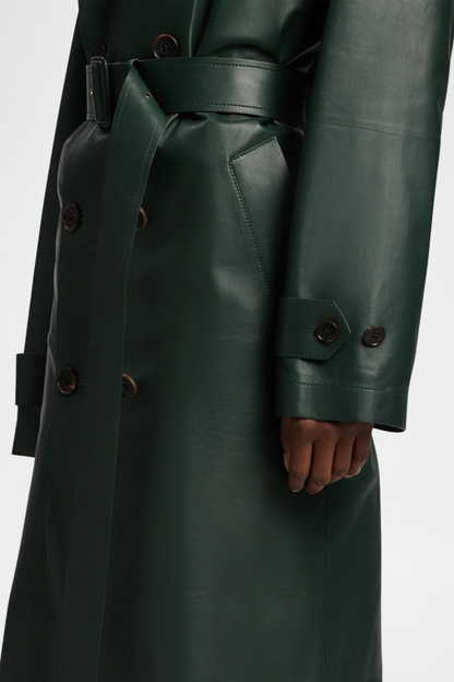 Beautifully Crafted Coat in a Classic Style