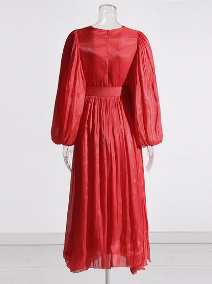 Classic Vintage Dress with a Flattering Fit