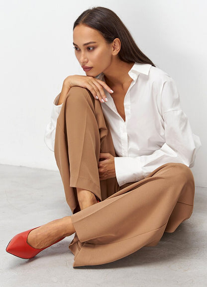 Elegantly Styled Pants for Everyday Wear
