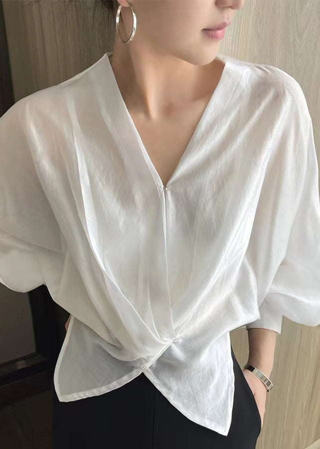 Classic Vintage Shirt with a Flattering Fit