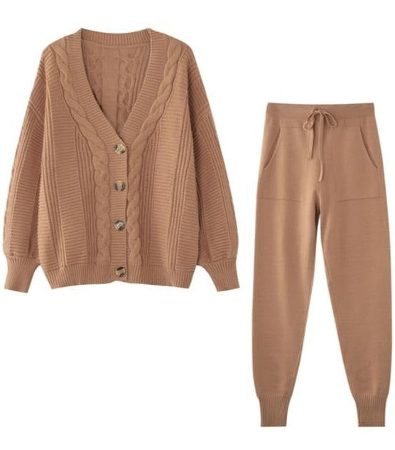 Beautifully Crafted Cardigan in a Classic Style
