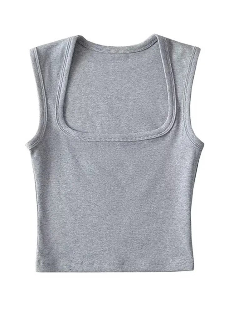 Polished Top with an Effortless Classic Look